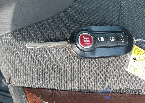 2016 Fiat 500L Trekking из США, поврежденный, VIN ZFBCFADH5GZ037393